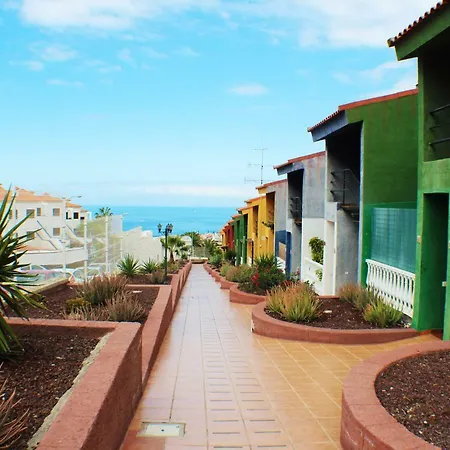 Sunny Terraced House Apartamento